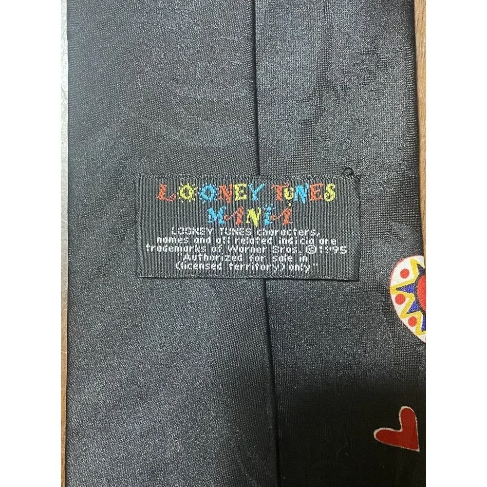 Looney Tunes Mania Valentine Hearts Tie Vintage 1995 Taz Bugs Tweety Daffy